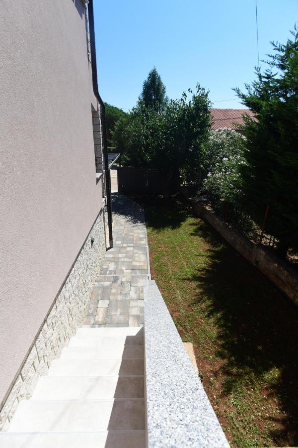 Luxury Apartment Vabriga Tar-Vabriga Exterior photo
