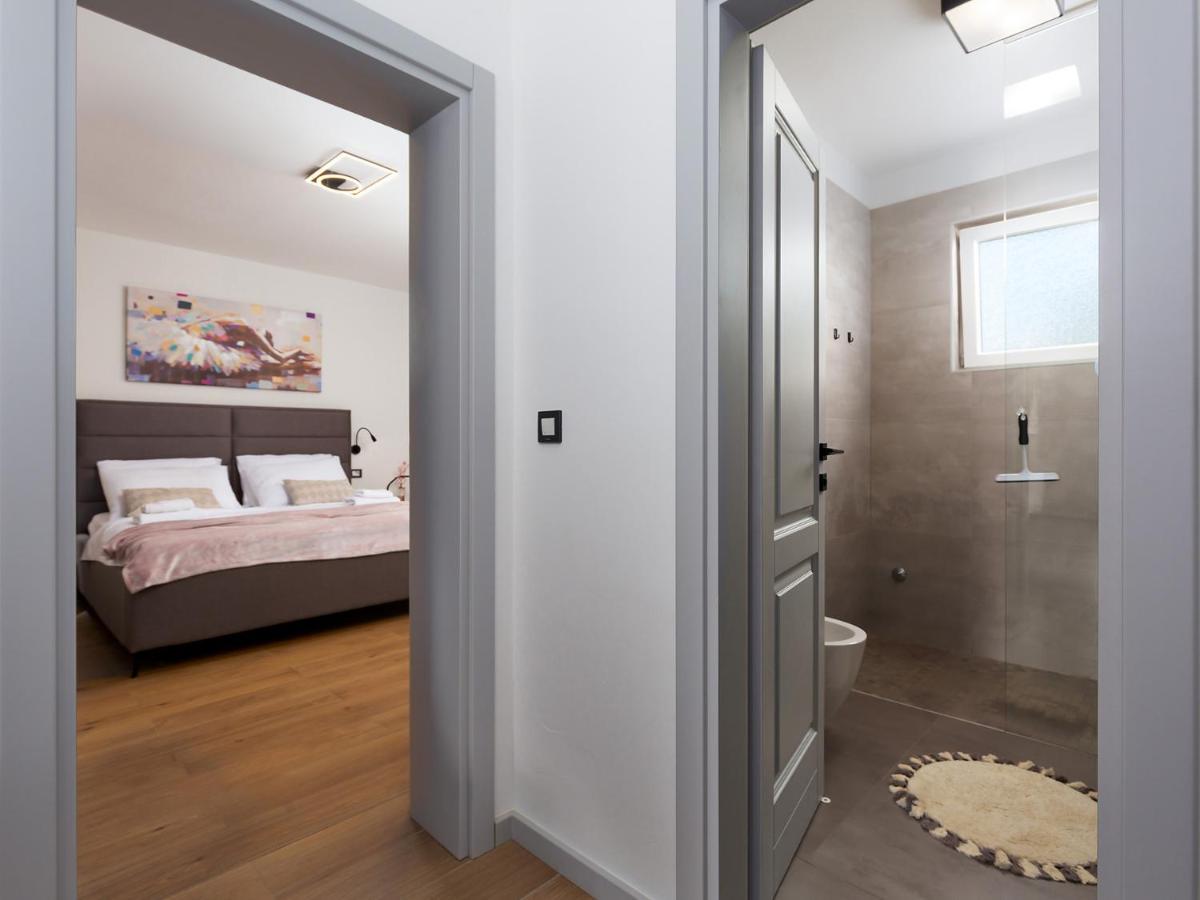 Luxury Apartment Vabriga Tar-Vabriga Exterior photo